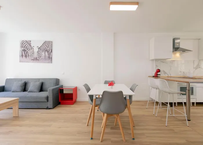 Spacious 3br With Pool, Wifi & Near Callao Salvaje