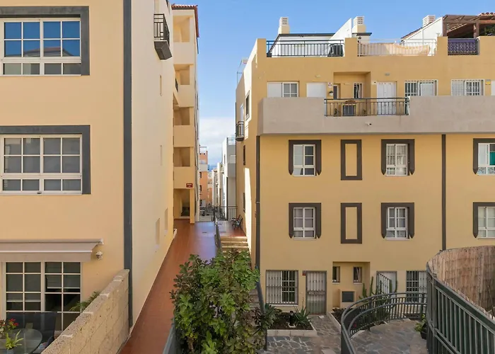 Apartamento Spacious 3br With Pool, Wifi & Near *