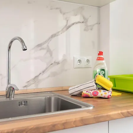 Spacious 3br With Pool, Wifi & Near Διαμέρισμα