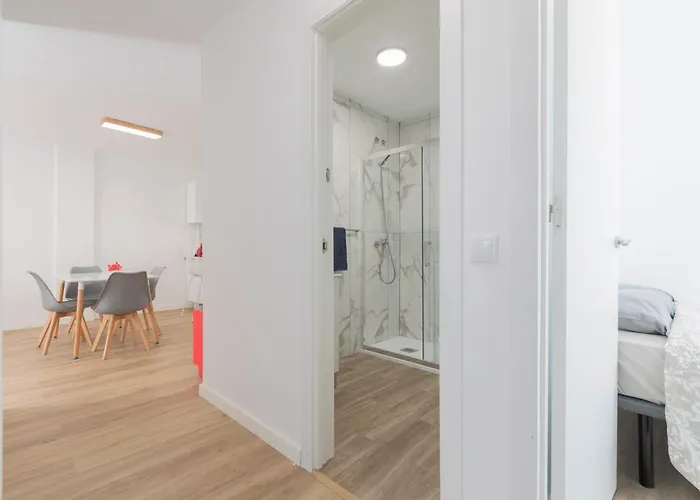 شقة Spacious 3br With Pool, Wifi & Near *